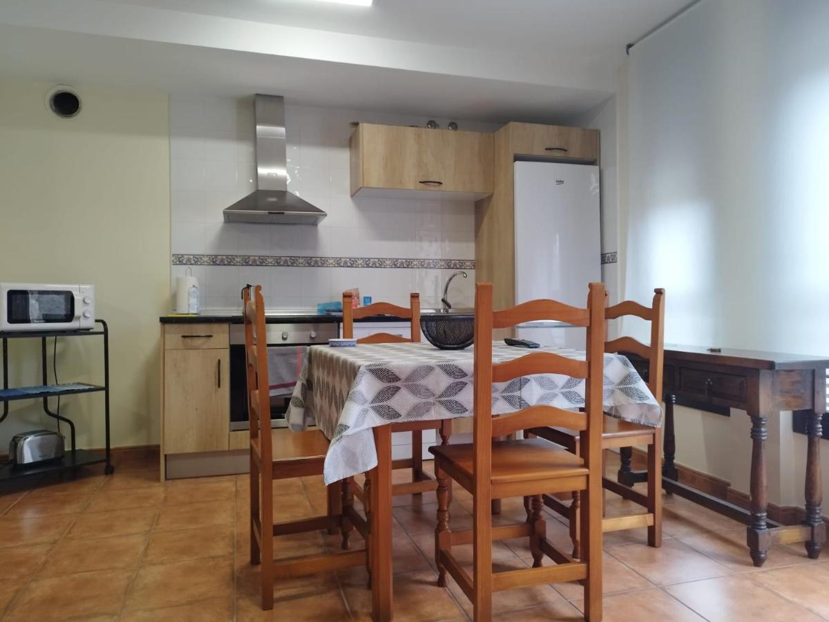 Apartamentos Virgen De Tironcillo Cuzcurrita-Río Tirón Esterno foto