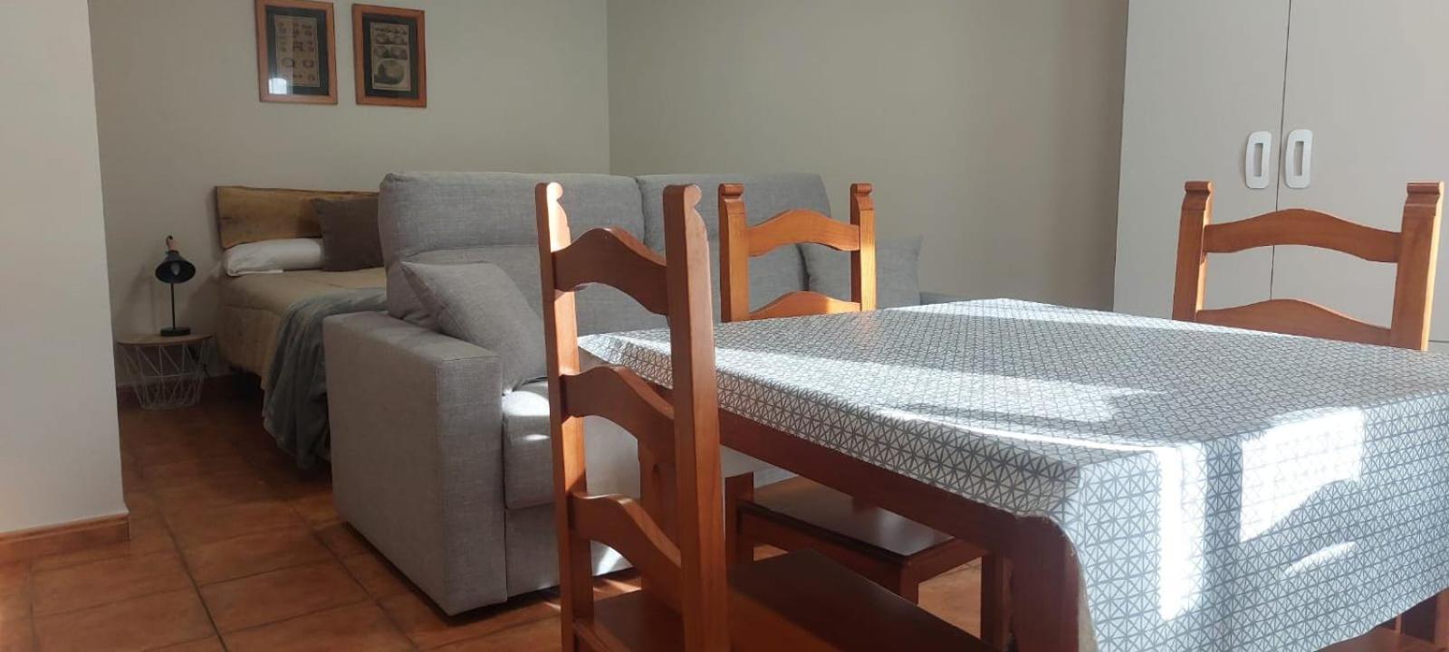 Apartamentos Virgen De Tironcillo Cuzcurrita-Río Tirón Esterno foto