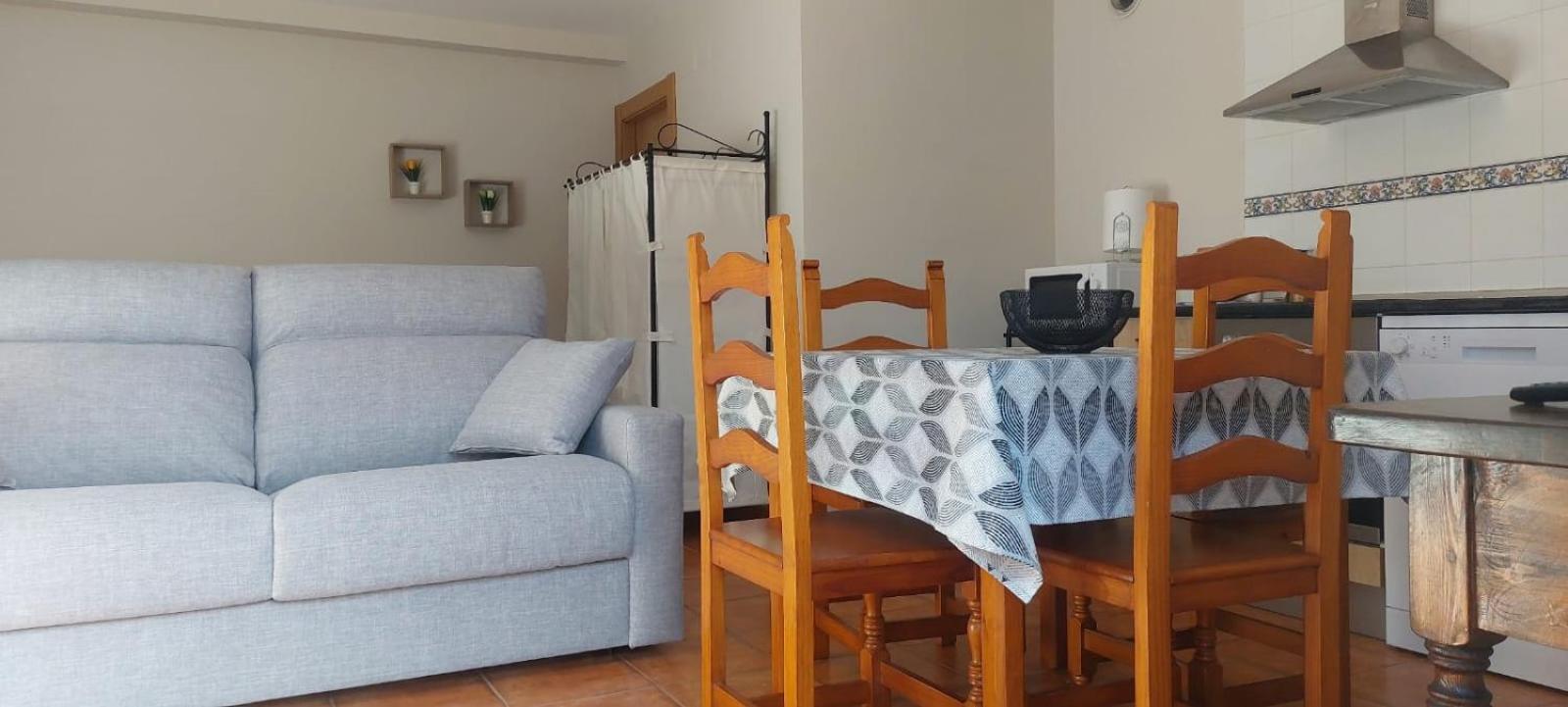 Apartamentos Virgen De Tironcillo Cuzcurrita-Río Tirón Esterno foto